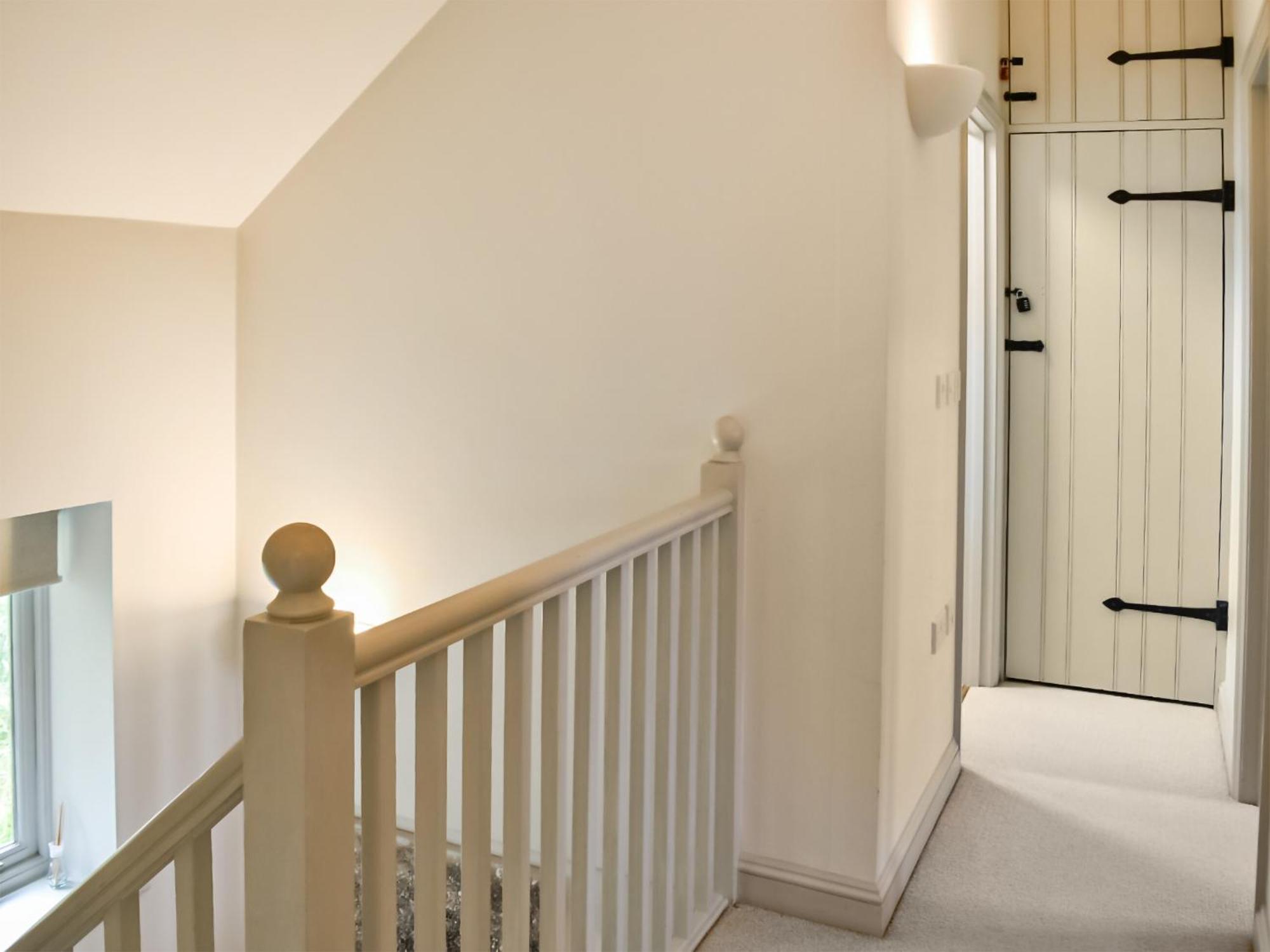 Riverview Somerford Keynes Екстериор снимка